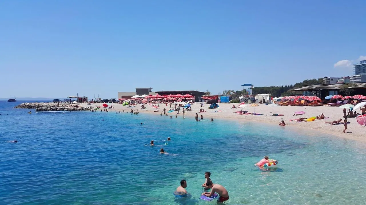 Close To Znjan Beach Spacious Studio With Balcony Apartment Split Croatia